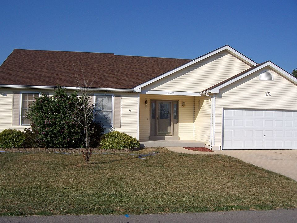 2575 Fairway Dr