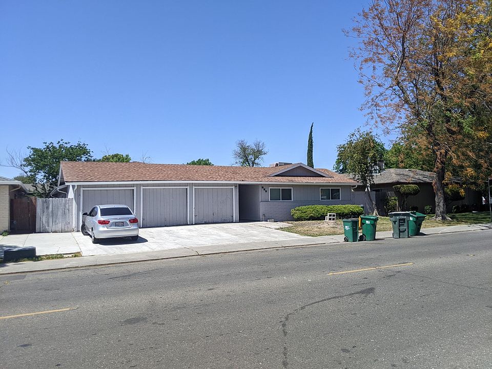 1st image of 11 E Iris Ave