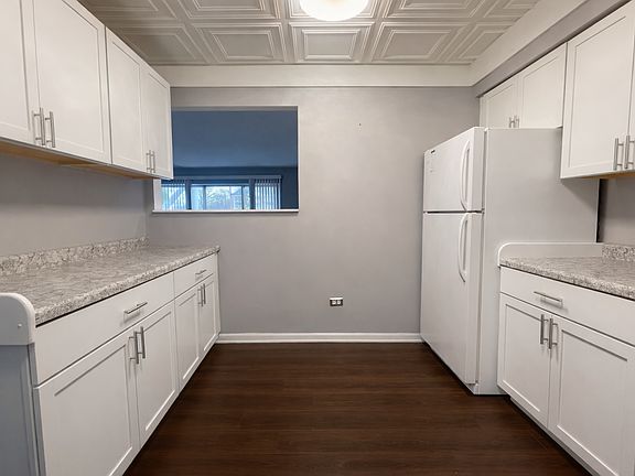 5th image of 5501 Carriageway Dr APT 112