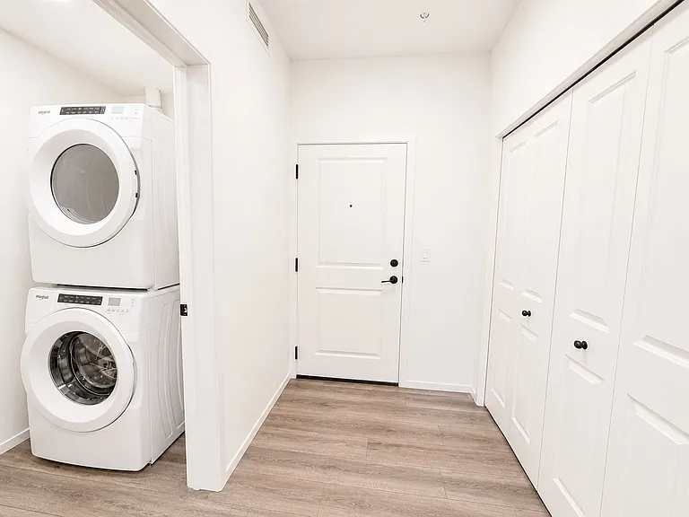 140 Mahogany St S #111 — Photo 11