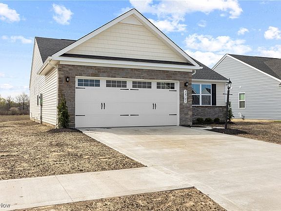 3rd image of 34701 Maurer Blvd