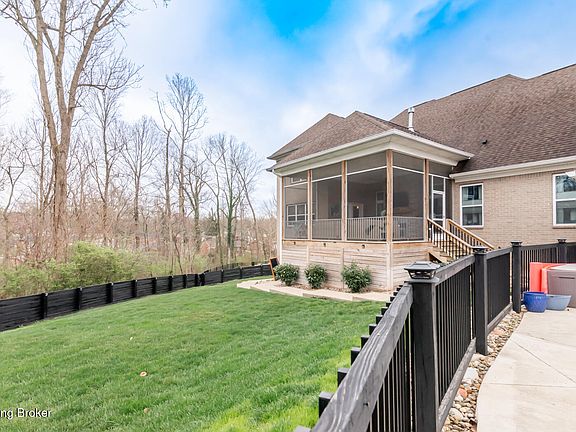 4th image of 11110 Rock Bluff Pl