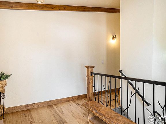 3rd image of 1608 Manzanita Ct
