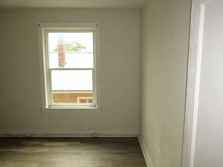 1698 Jackson St — Photo 5