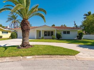 117 15th St, Belleair Beach, FL 33786