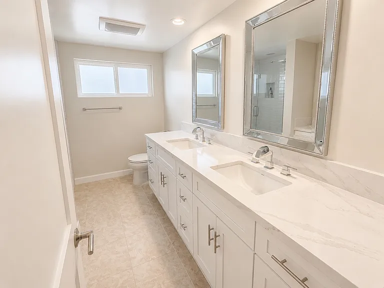 5920 Wilkinson Ave — Photo 20