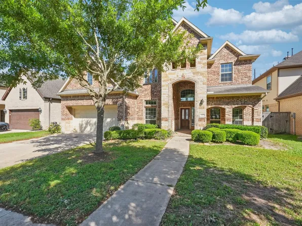 4927 Blackwater Ln, Sugar Land, TX 77479