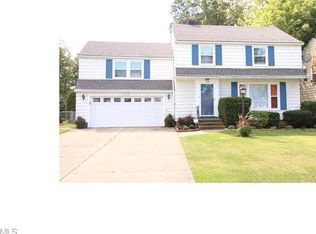 5186 E Farnhurst Rd, Lyndhurst, OH 44124