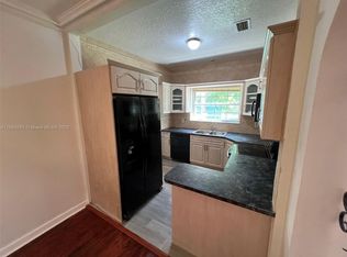 695 NE 81st St #1, Miami, FL 33138