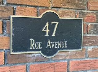 47 Roe Ave, Toronto, ON M5M2H6