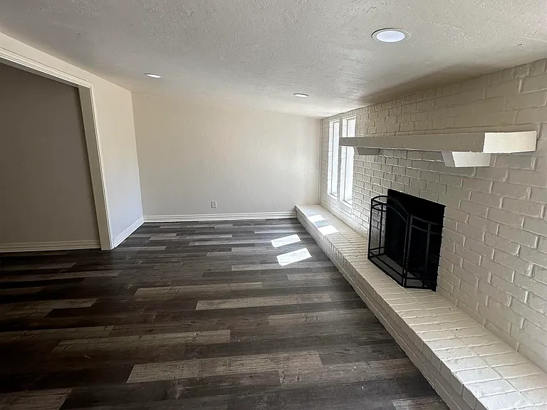 4103 Berwick Dr — Photo 11
