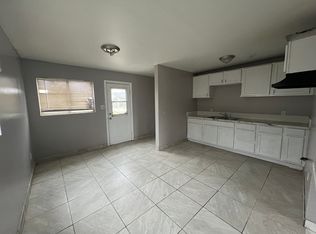 905 Vine Dr, Bakersfield, CA 93307