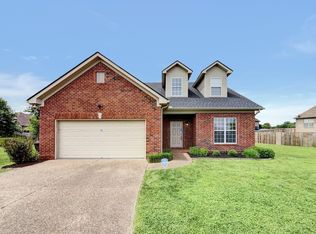 102 Privett Ct, Hendersonville, TN 37075