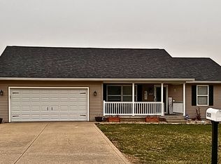 1207 Matthews St, Clinton, IN 47842