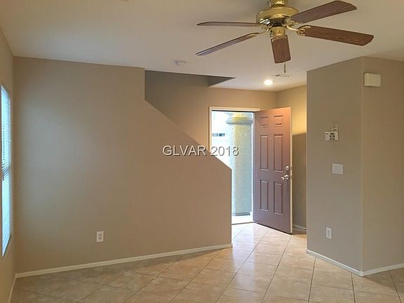 5th image of 172 Gilliflower Ave
