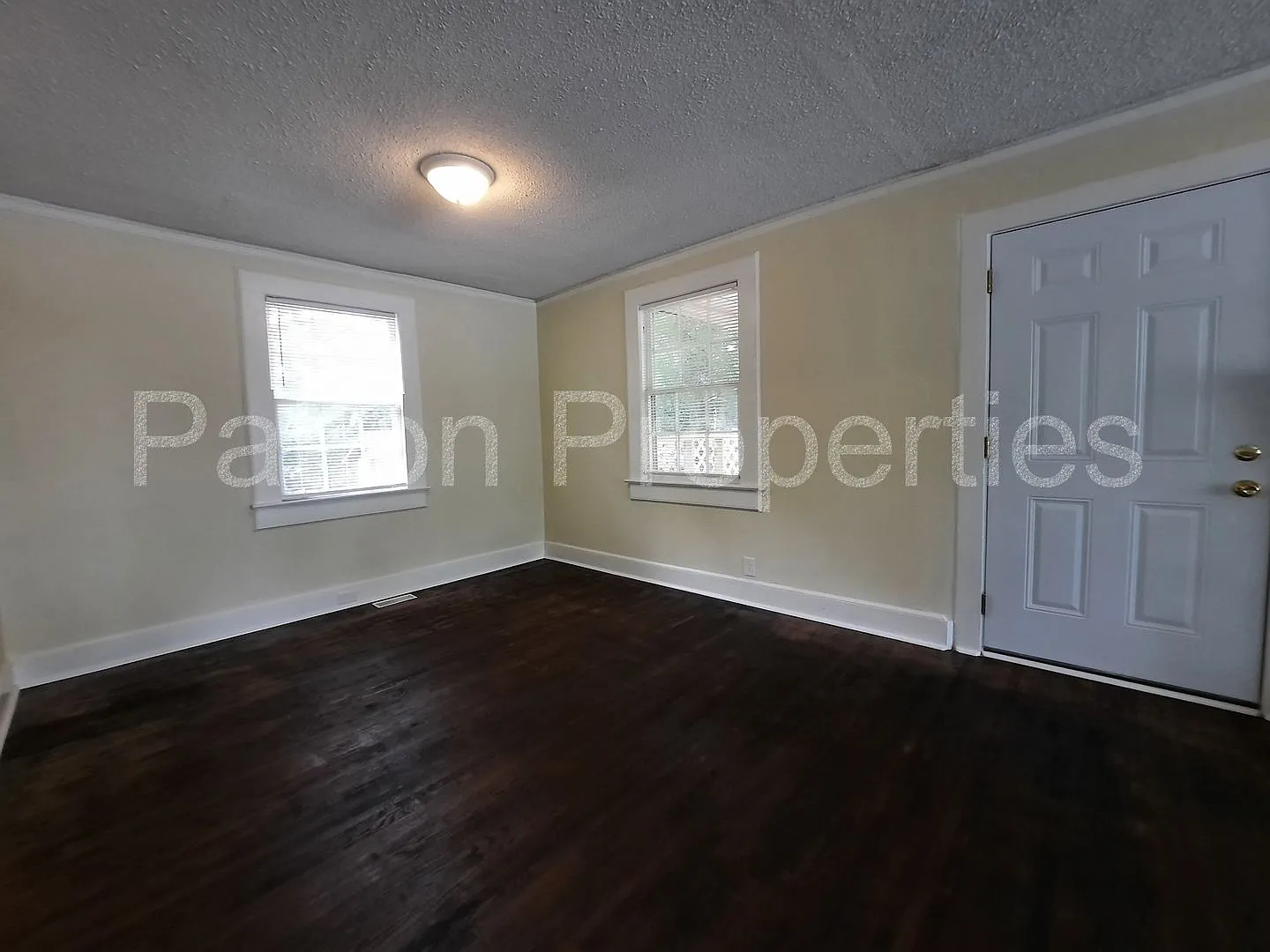 College Place Home — Photo 4