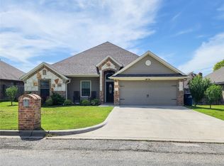 1209 Butterfield St, Bridgeport, TX 76426