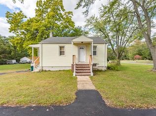 28 Poor Farm Rd, Old Bridge, NJ 08857