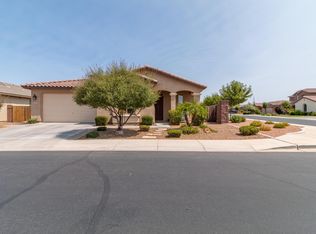 1060 W Redwood Ave, San Tan Valley, AZ 85140