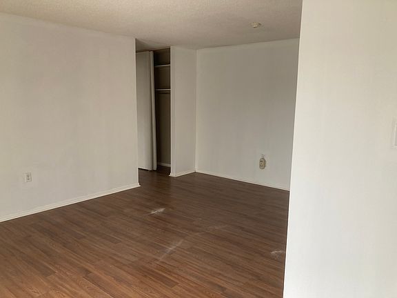 5th image of 434 Palace Rd #14B
