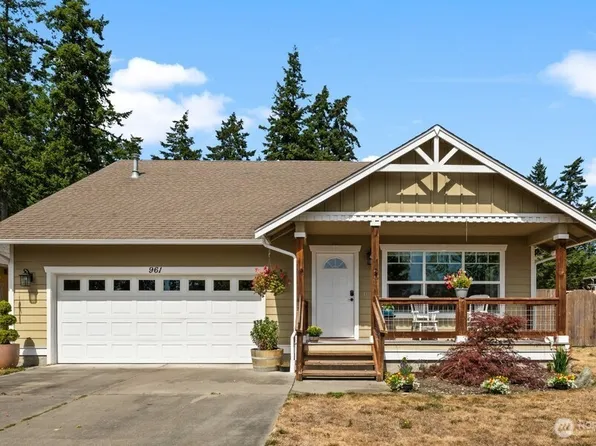 961 NW Longview Drive, Oak Harbor, WA 98277