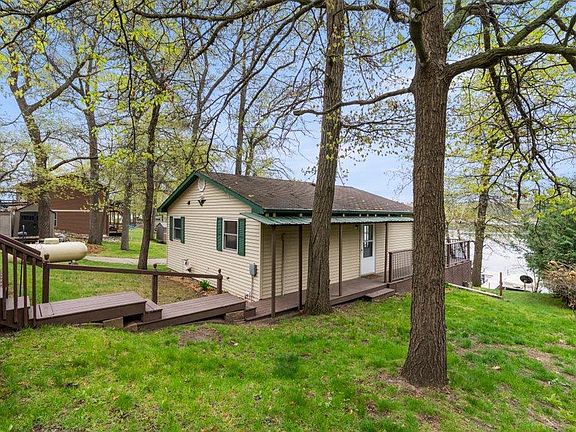 2nd image of 2217 Birchcrest Dr