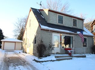 3945 S Herman St, Milwaukee, WI 53207