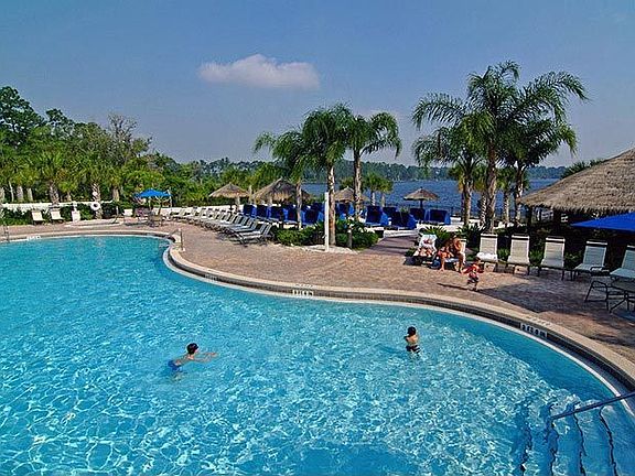 Pool by Lake Davenport