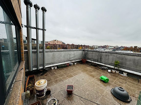 2nd image of 37-49 81st St #7CCZ