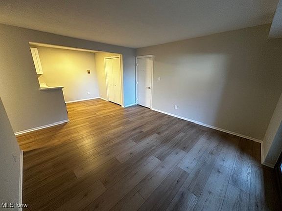 3rd image of 1660 Cedarwood Dr APT 139