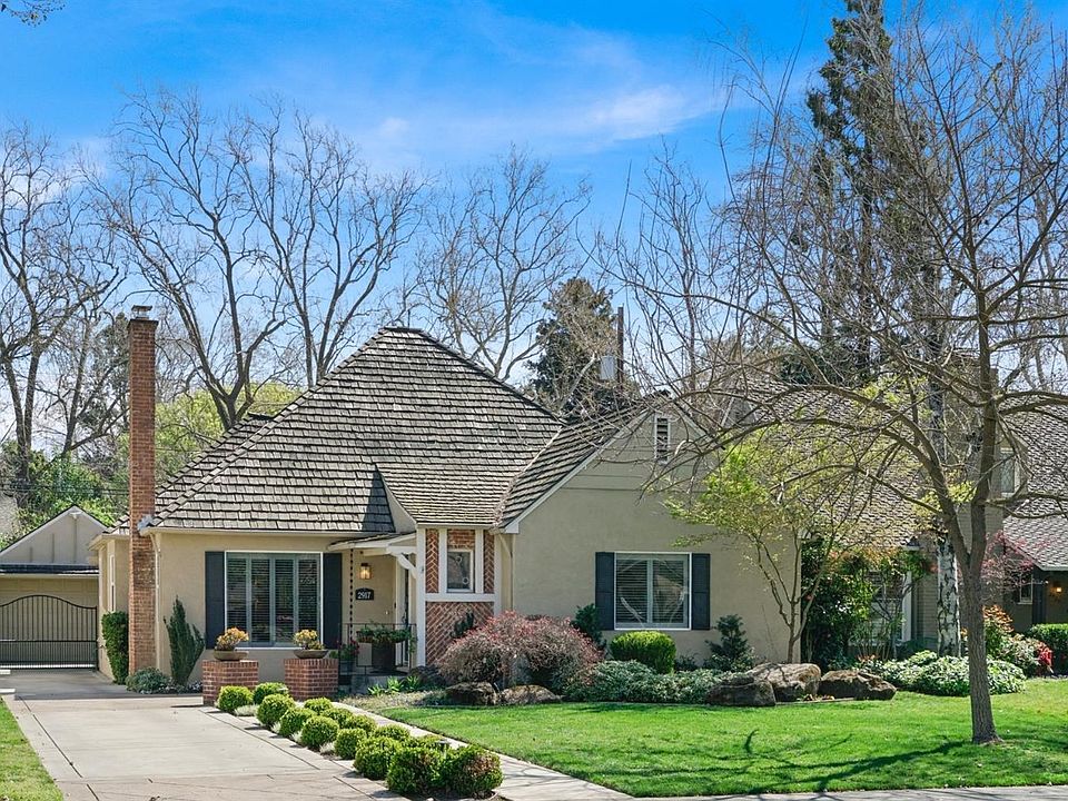 1st image of 2917 Land Park Dr