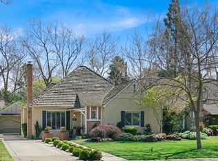 2917 Land Park Dr, Sacramento, CA