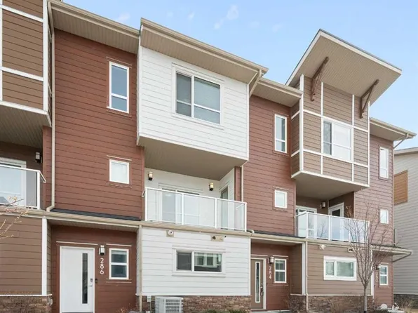 284 NW Harvest Hills Way NE, Calgary, AB T3K 2P3