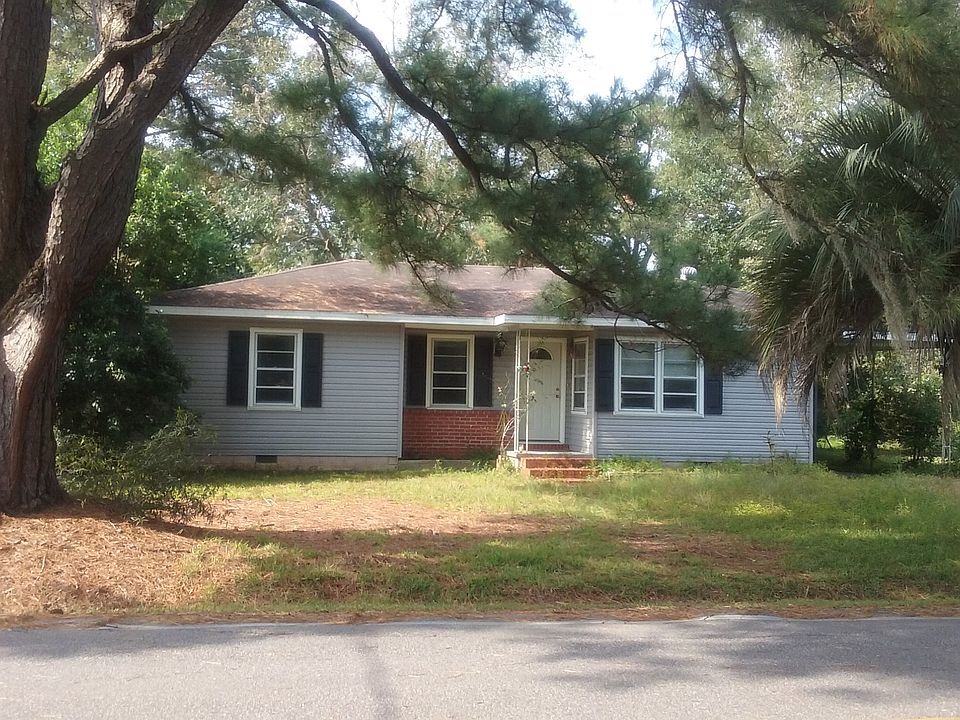 2nd image of 200 Moorer Ave