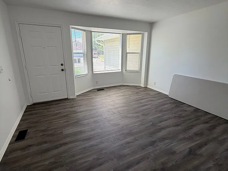 3924 W Dunkeld St — Photo 4