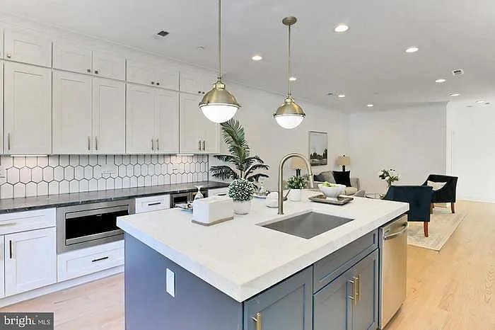 1313 Orren Street Northeast - 3 — Photo 3