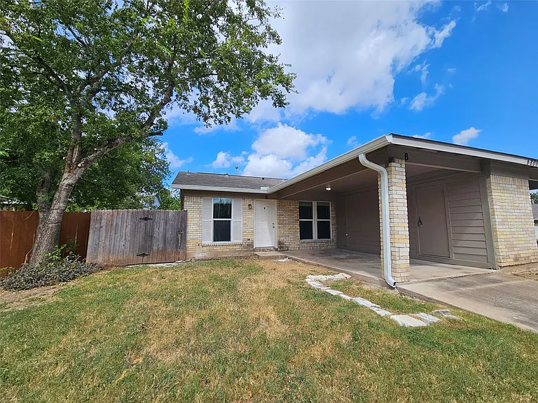 6800 Lunar Dr #B — Photo 1