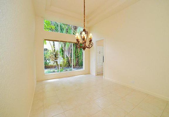 Home For Sale In Seasons