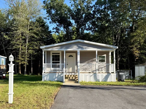 116 Bluebird Rd #10, Fort Edward, NY 12828