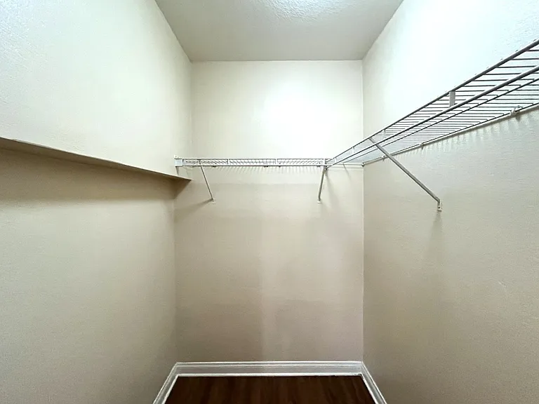 2160 Highpointe Dr #112 — Photo 23