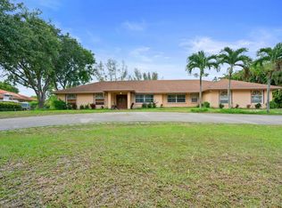 15901 SW 54th Pl, Southwest Ranches, FL 33331