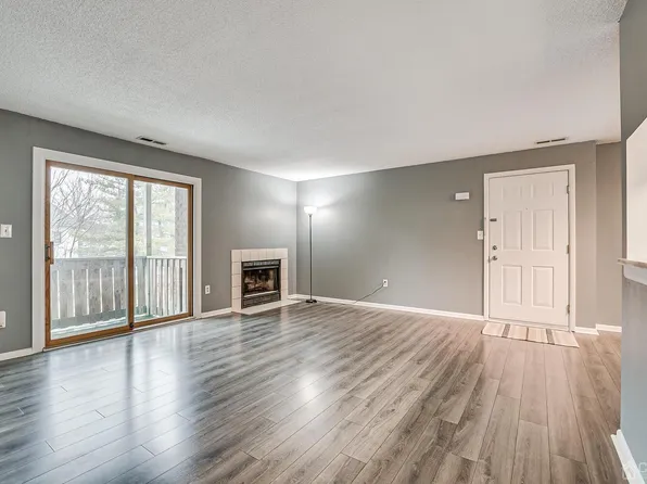 420 Ravens Crest Dr, Plainsboro, NJ 08536