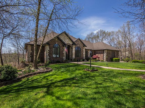 3rd image of 2686 W Riverview Ct