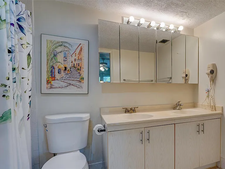 3102 Portofino Point #K3 — Photo 13