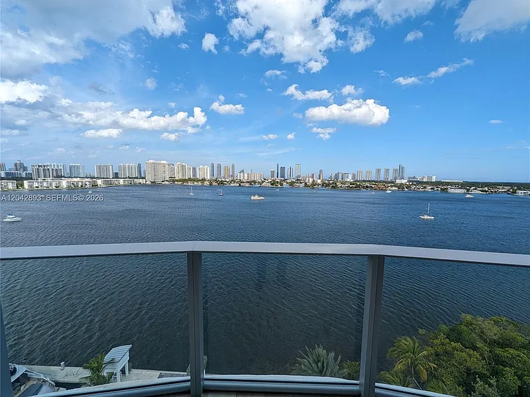 17111 E Biscayne Blvd #1011 — Photo 18