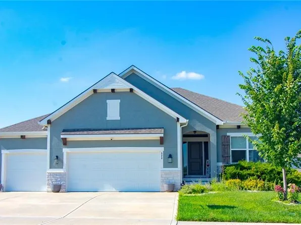 520 SE David Rd, Lees Summit, MO 64082