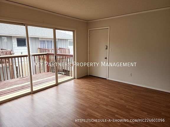 2nd image of 128 Warner Ave APT 4