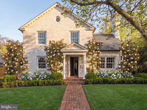 1704 Russell Rd, Alexandria, VA 22301