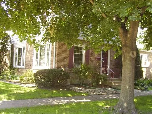 825 Bristol Ave photo 1