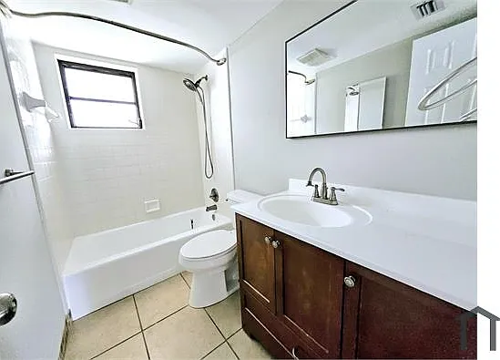 511 SW 15th St #B — Photo 9